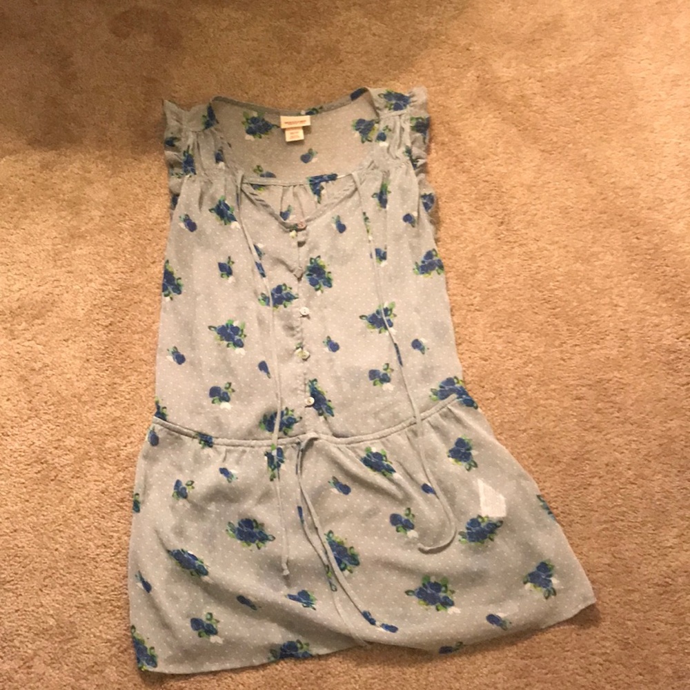 Grey Floral/Polka-Dot Sleeveless Blouse